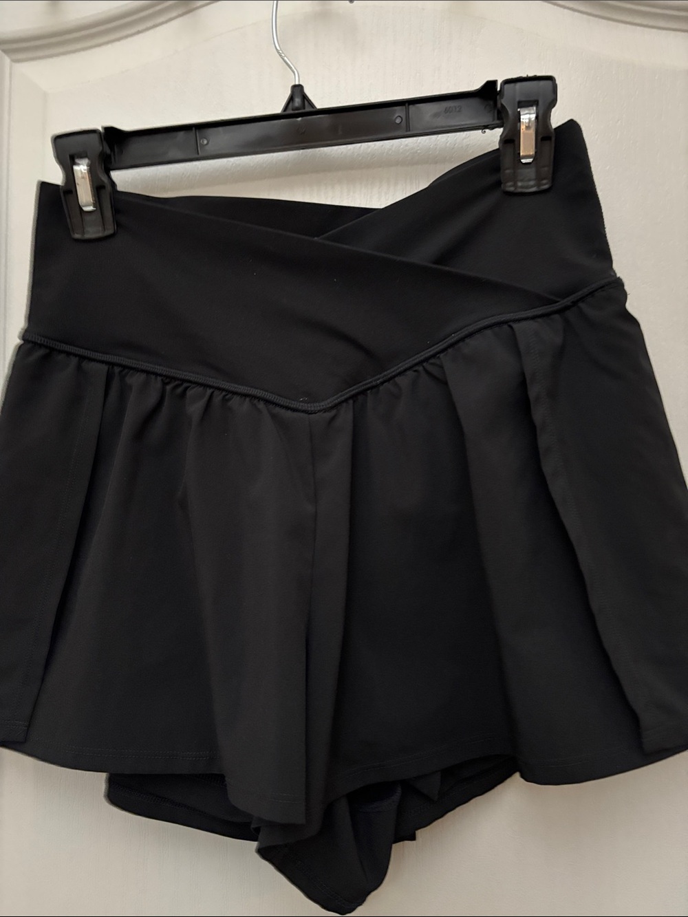 Joy Lab Women's Crossover Waistband Shorts/Skort Sz M Black NWOT